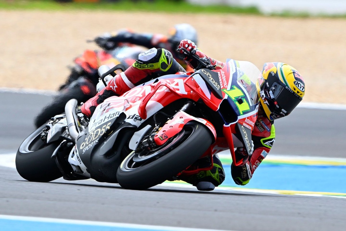 MotoGP: Moreira celebra 10º lugar e ritmo para disputar contra Acosta na sprint