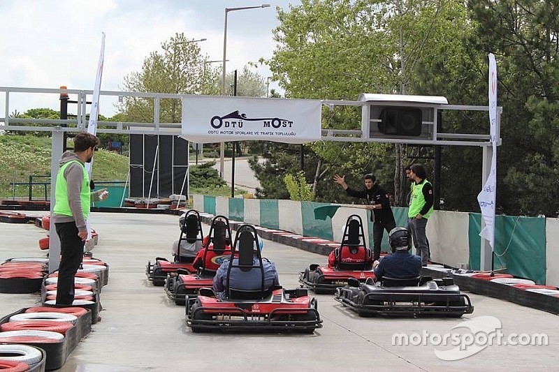 İlk üniversiteler arası karting yarışı düzenlendi