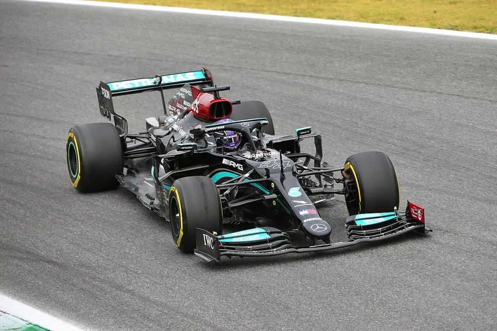 Lewis Hamilton, Mercedes W12