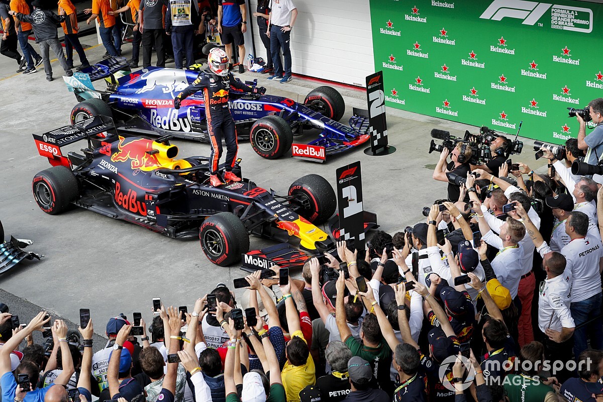 F1ブラジルGP決勝：F1史に残る乱戦。レッドブル・ホンダの