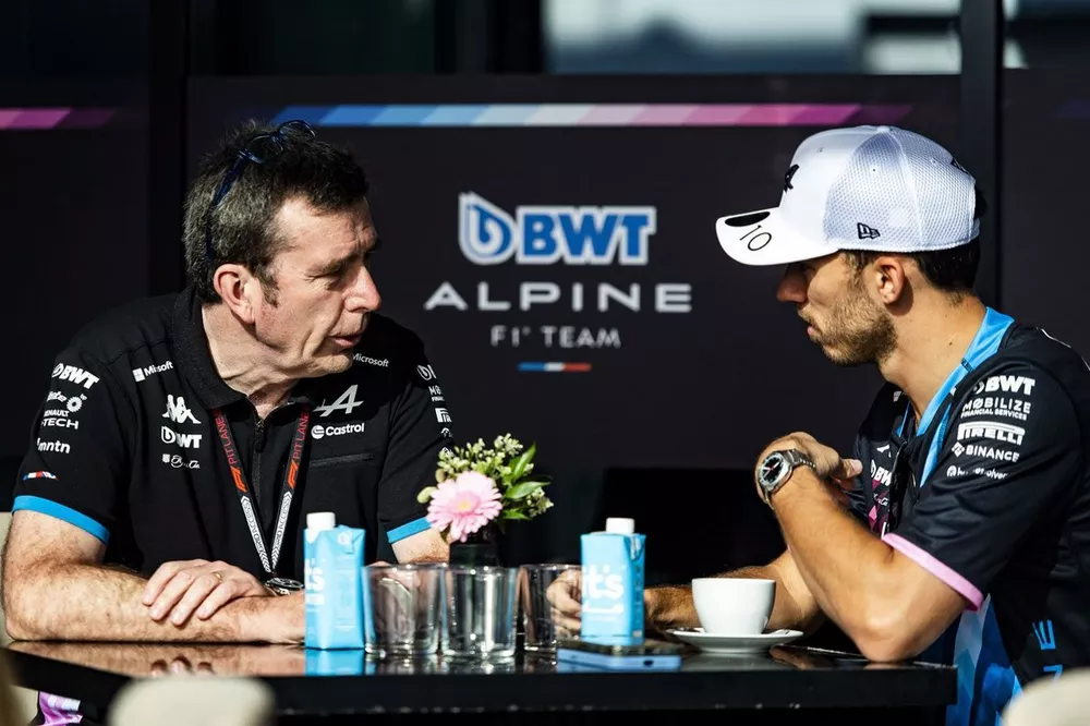 Pierre Gasly, Alpine, Bruno Famin, Director de equipo, Alpine F1 Team