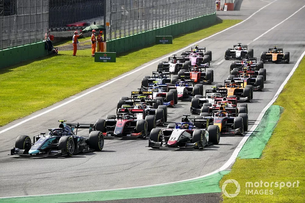 Dan Ticktum, Dams y Louis Deletraz, Charouz Racing System en la salida