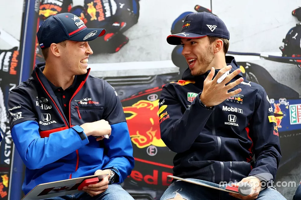 بيير غاسلي، دانييل كفيات، ريد بُل