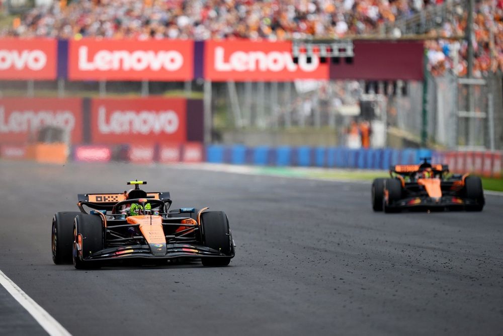 Lando Norris, McLaren, Oscar Piastri, McLaren
