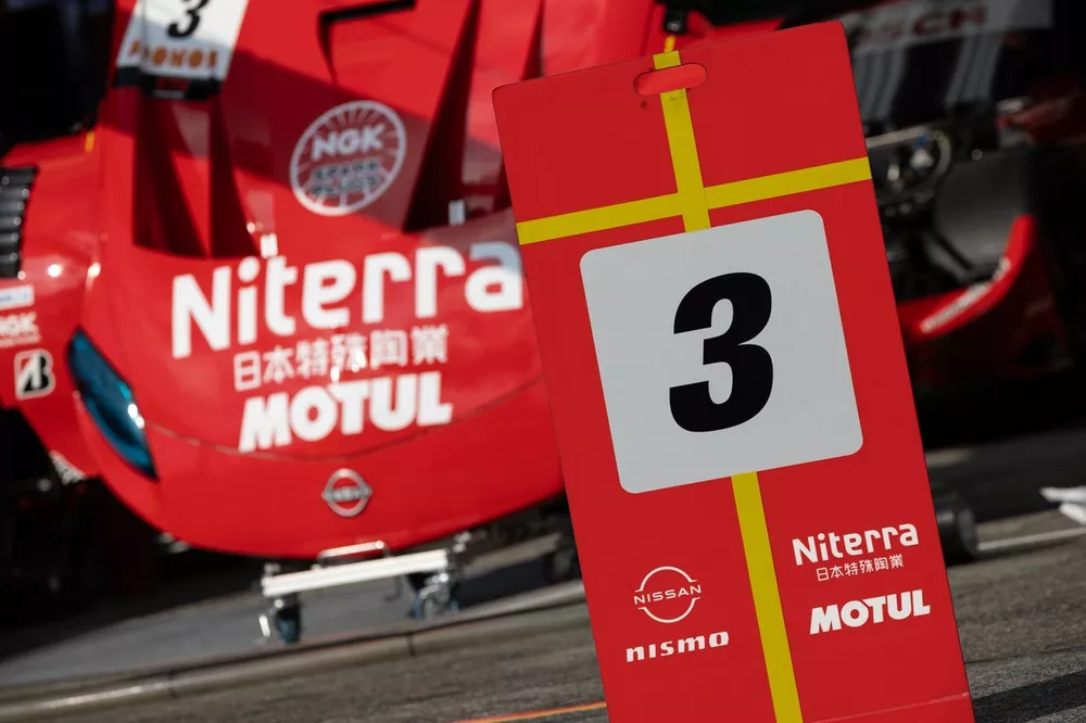 #3 Niterra MOTUL Z