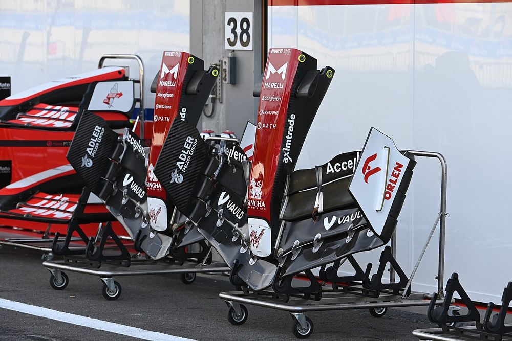 Alfa Romeo Racing C42 nose and front wing detail