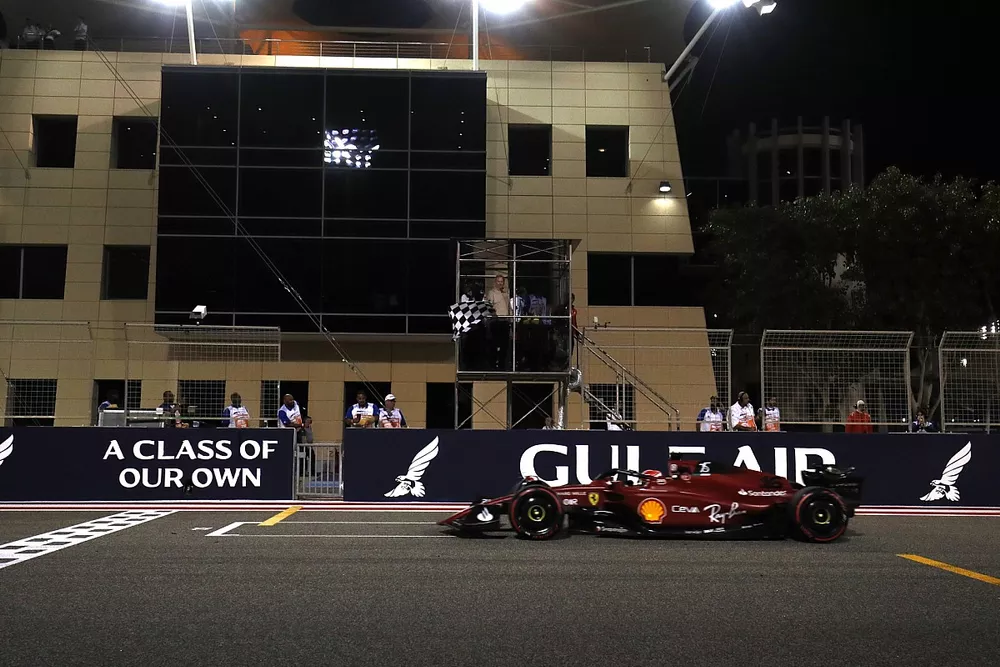 Charles Leclerc, Ferrari F1-75, 1st position