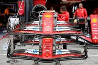 Ferrari lleg&oacute; a Zandvoort con dos alerones delanteros para el SF-24