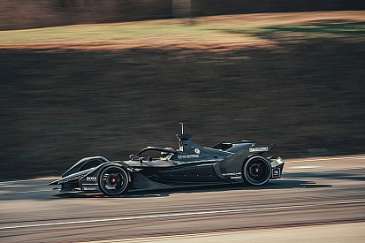 Galeri: Porsche'nin Formula E aracıyla ilk sürüşü