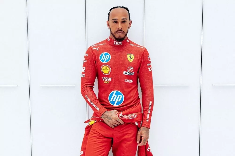 FOTO HAMILTON MACAC&Atilde;O FERRARI