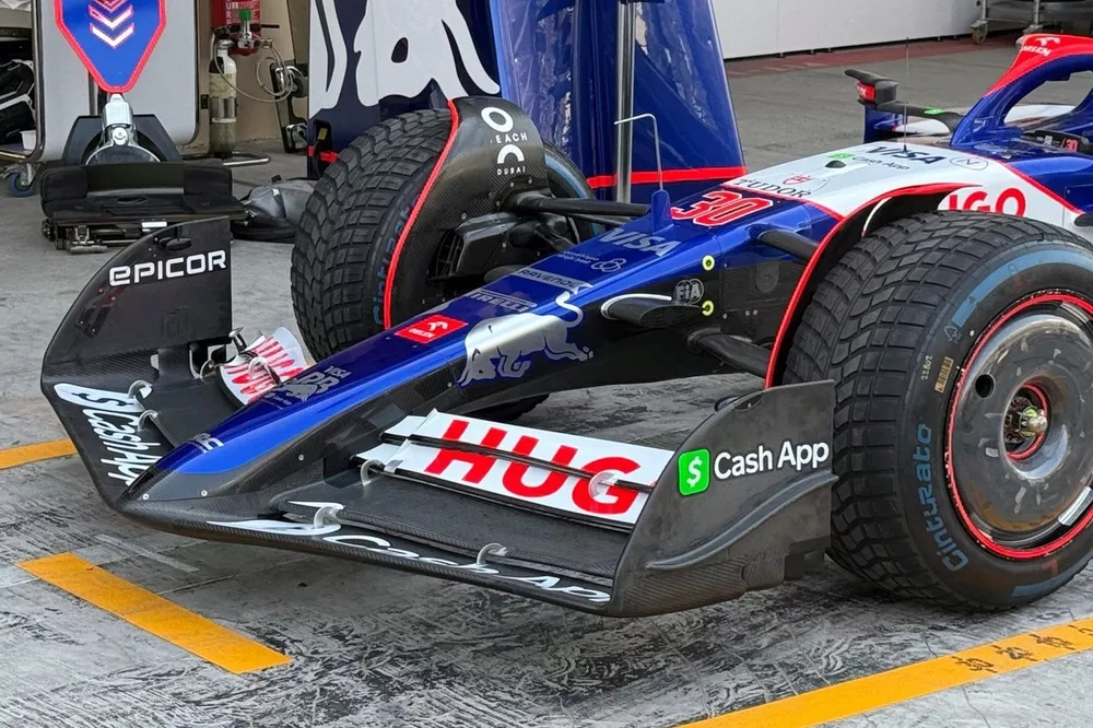 Detalle del aler&oacute;n delantero del RB F1 Team VCARB 01 