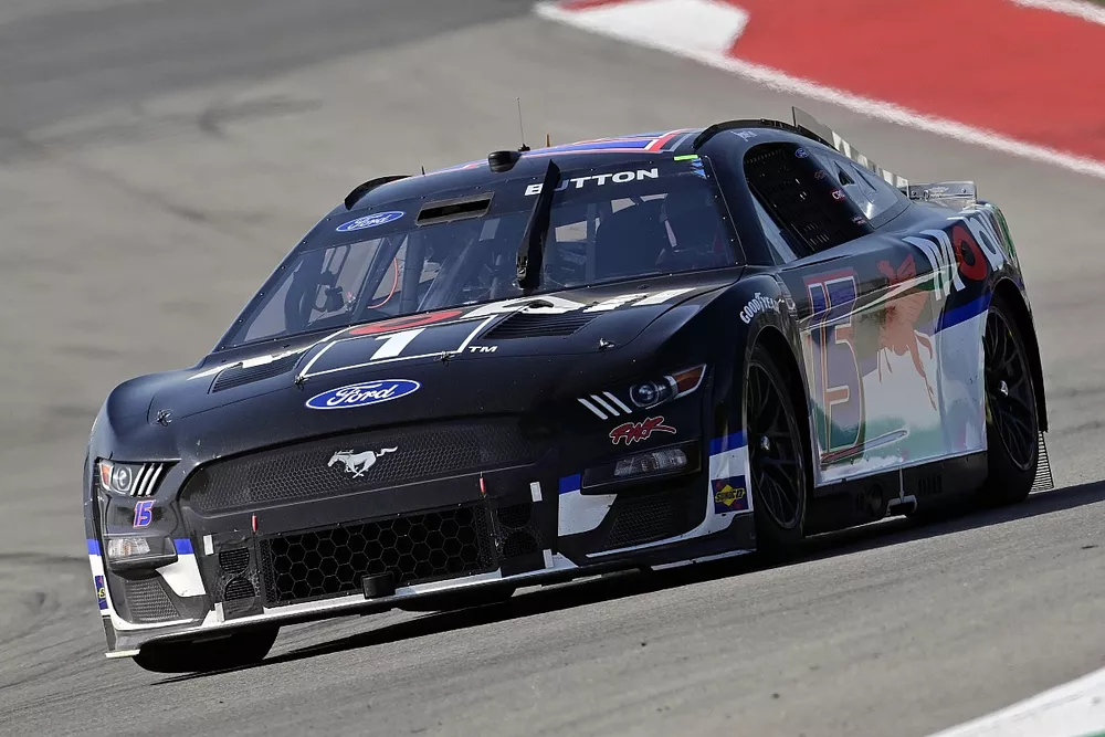 #15: Jenson Button, Rick Ware Racing, Mobil 1 Ford Mustang