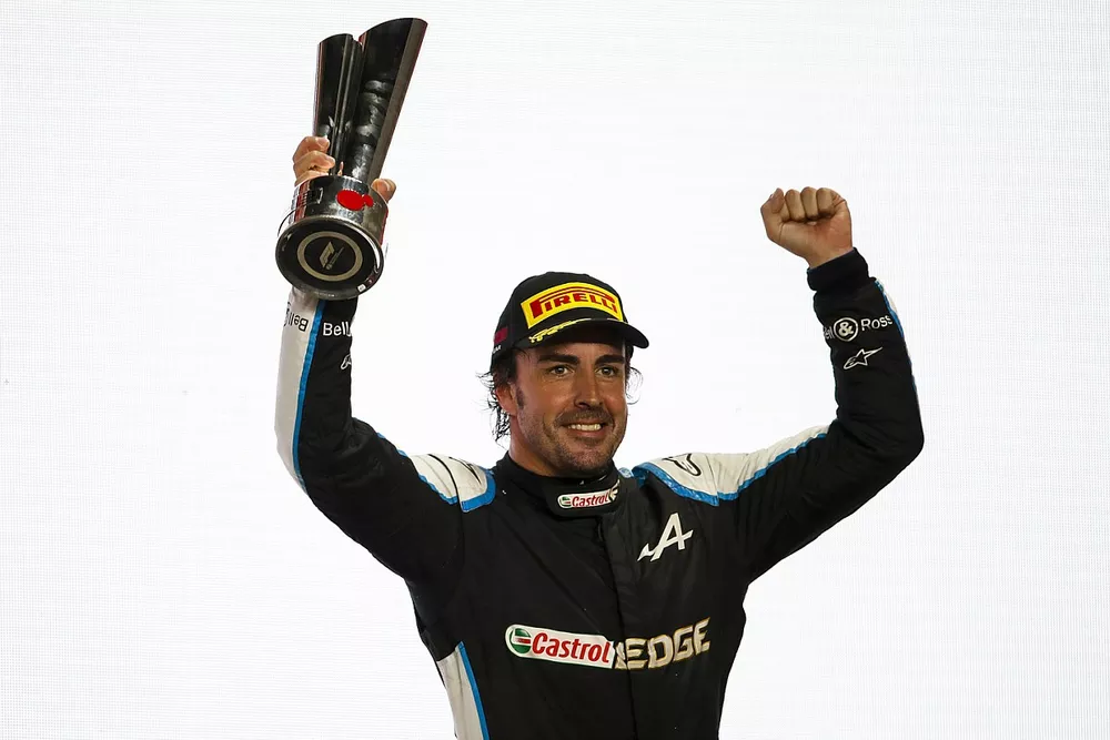 Fernando Alonso, Alpine F1, 3rd position, lifts his trophy