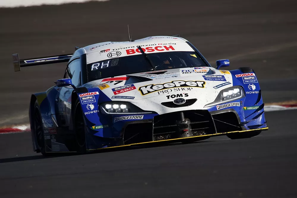 #37 KeePer TOM'S GR Supra