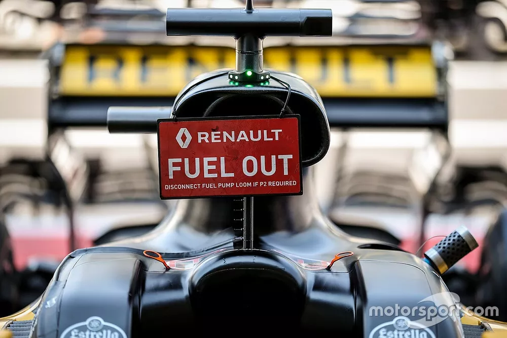 Panneau pour l'essence de la voiture de Nico Hulkenberg, Renault Sport F1 Team RS17