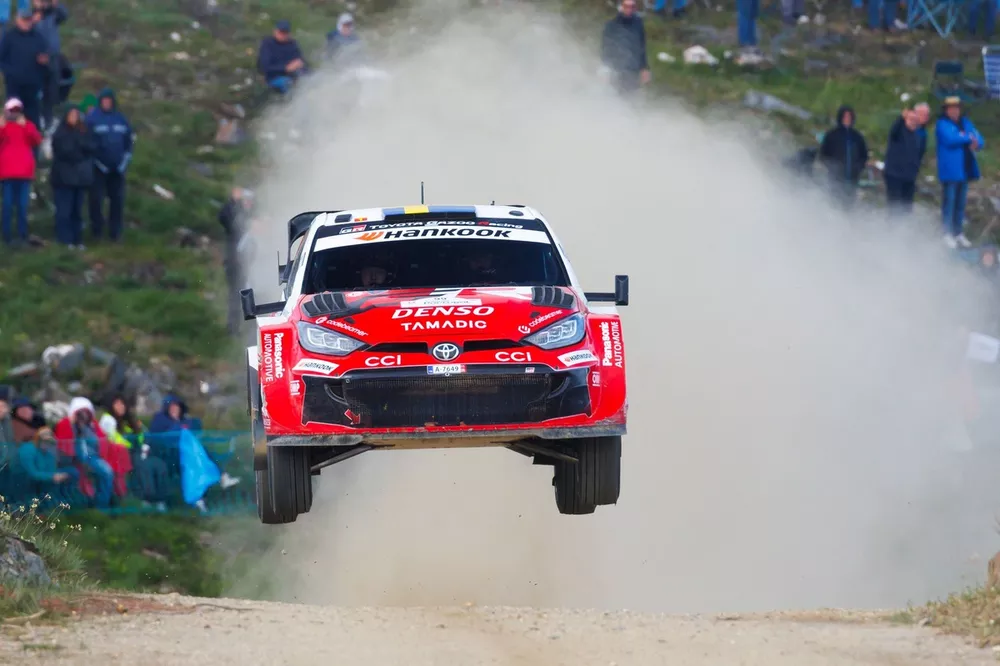 Oliver Solberg, Elliott Edmondson, Toyota Gazoo Racing WRT Toyota GR Yaris Rally1