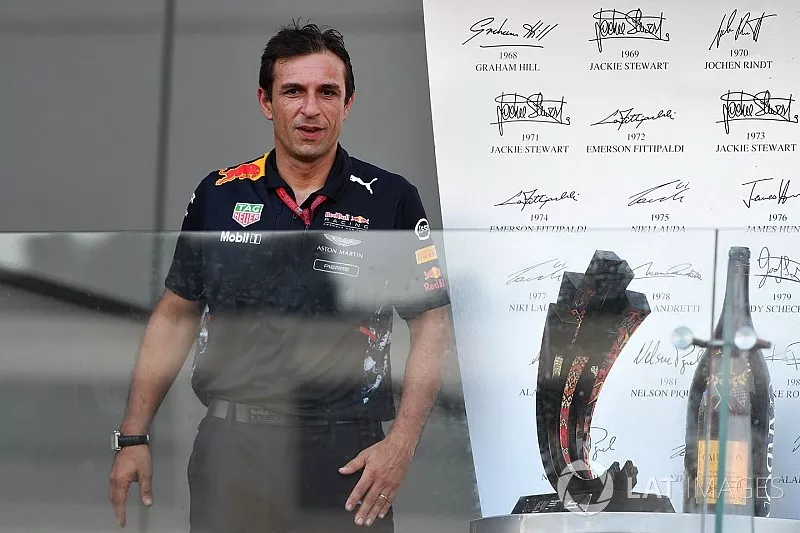 Pierre Wache, Red Bull Racing Chief Engineer Performance Engineering on the podium