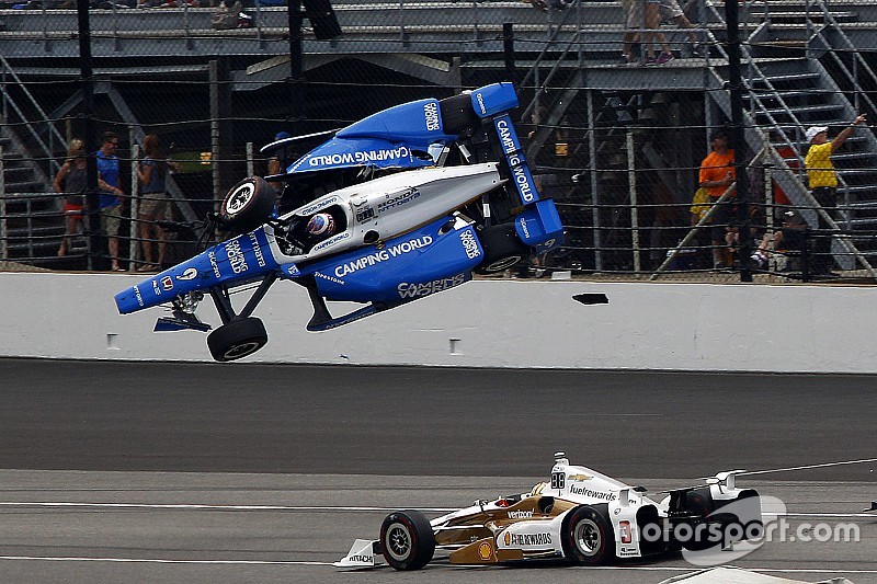 castroneves on dixon shunt they were flying i duck close my eyes