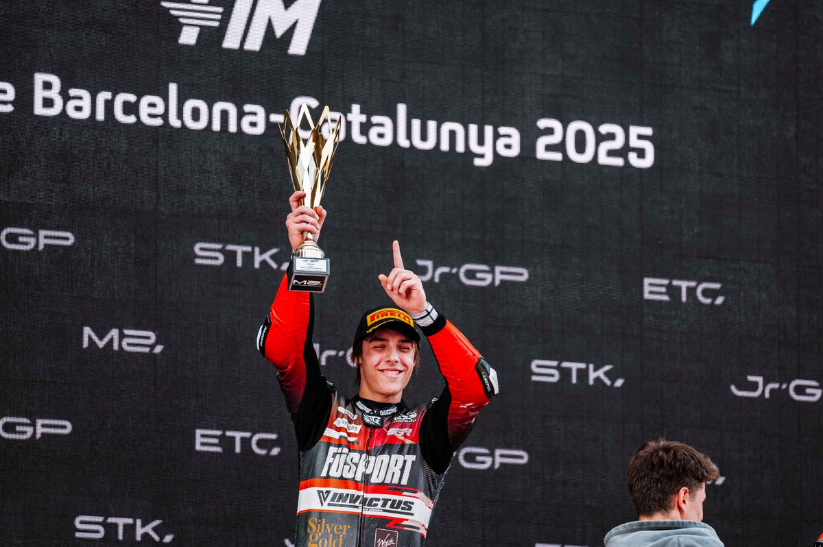 Pawelec ponownie wygrywa w Moto2