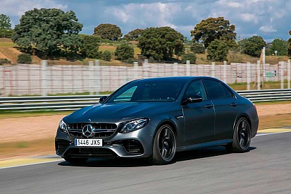 Vídeo: así supera los 300 km/h el Mercedes-AMG E 63 S 4MATIC+