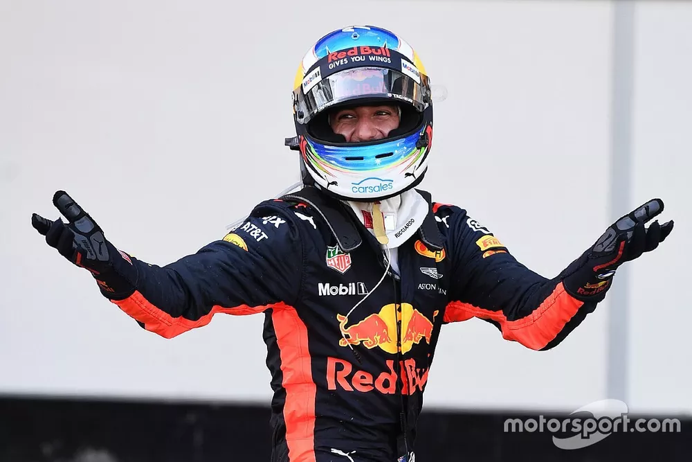 Race winner Daniel Ricciardo, Red Bull Racing celebrates in parc ferme