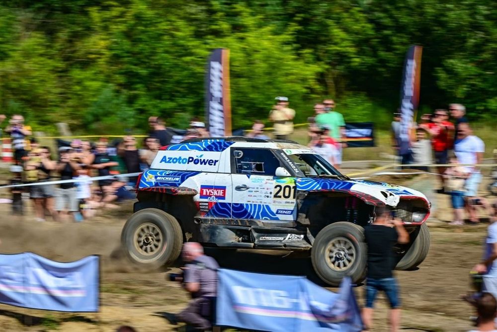 Columna Medica Baja Poland 2025