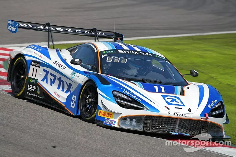 #11 Planex Smacam Racing McLaren 720S GT3: Mika Hakkinen, Katsuaki Kubota, Hiroaki Ishiura
