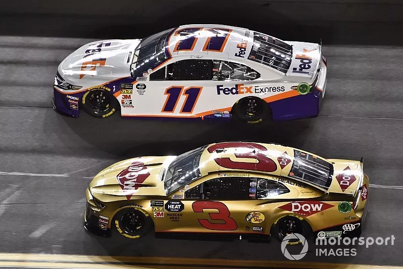 Austin Dillon, Richard Childress Racing, Chevrolet Camaro Dow and Denny Hamlin, Joe Gibbs Racing, Toyota Camry FedEx Express