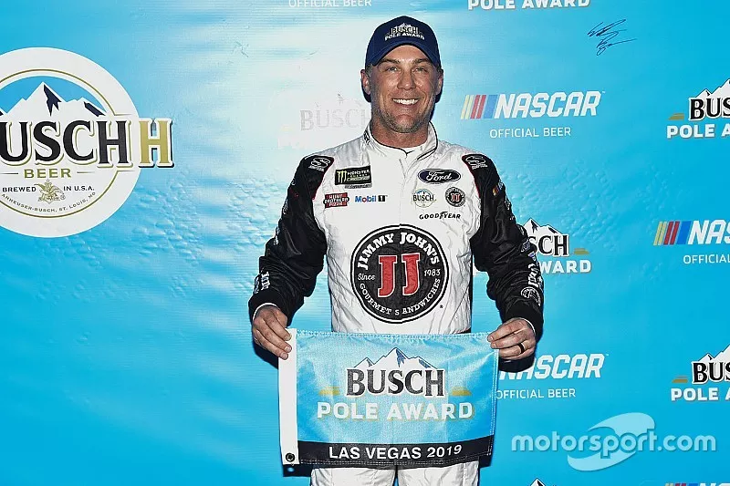 Pole sitter Kevin Harvick, Stewart-Haas Racing, Ford Mustang Busch Beer
