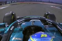 Vídeo: ¡Surrealista! Alonso se queda sin volante estando en pista