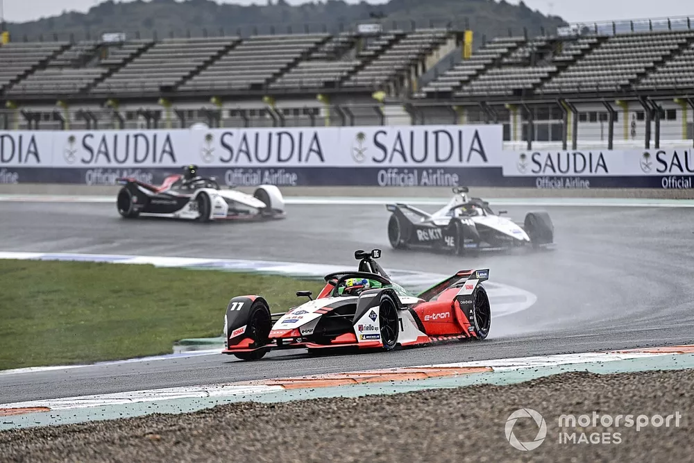 Lucas Di Grassi, Audi Sport ABT Schaeffler, Audi e-tron FE07, Edoardo Mortara, Venturi Racing, Silver Arrow 02