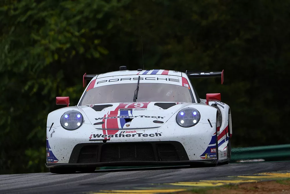 #79: WeatherTech Racing Porsche 911 RSR - 19, GTLM: Cooper MacNeil, Kevin Estre