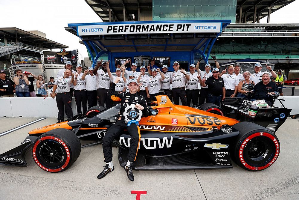 Ganador de la pole Patricio O'Ward, Arrow McLaren SP Chevrolet