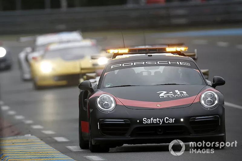 Safety car en pista