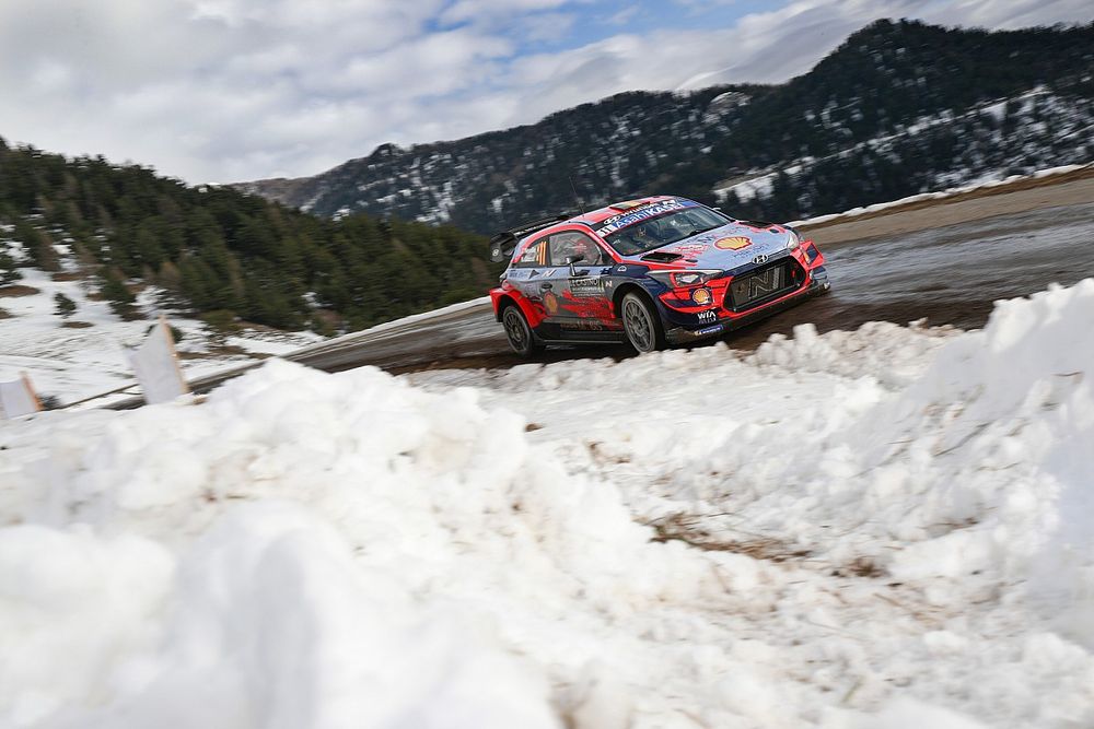 Thierry Neuville, Nicolas Gilsoul, Hyundai Motorsport Hyundai i20 Coupe WRC