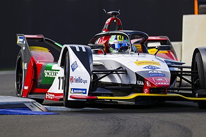 Di Grassi gagne la simulation de course après un carambolage