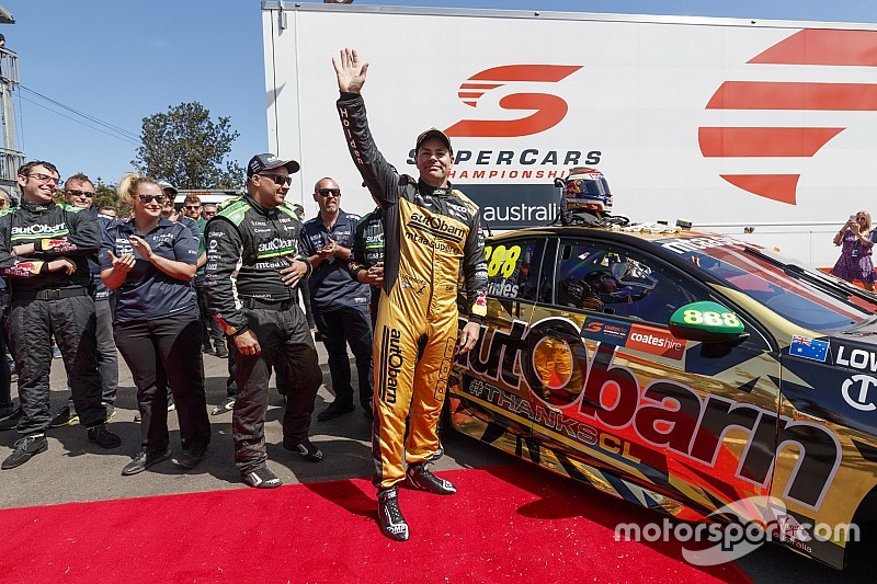 Lowndes left 'numb' after final full-time Supercars race