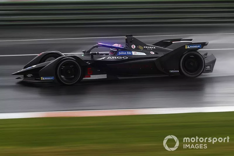 Maximilian G&uuml;nther, Dragon Racing, Penske EV-3, mit LEDs f&uuml;r Hyperboost am Halo 