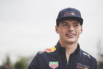 Las mejoras de Honda "emocionan mucho" a Verstappen para 2019