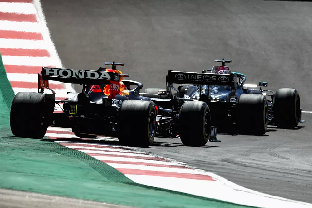 Lewis Hamilton, Mercedes W12, Max Verstappen, Red Bull Racing RB16B