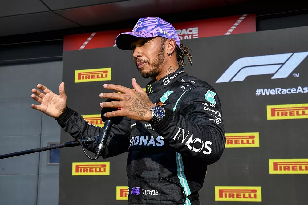 Lewis Hamilton, Mercedes, lors d'une interview apr&egrave;s les qualifications
