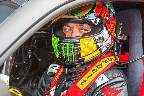 Rossi eyes move to GT3 racing after MotoGP retirement