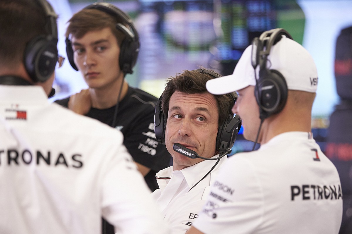 Megszűnhet a Mercedes juniorprogramja