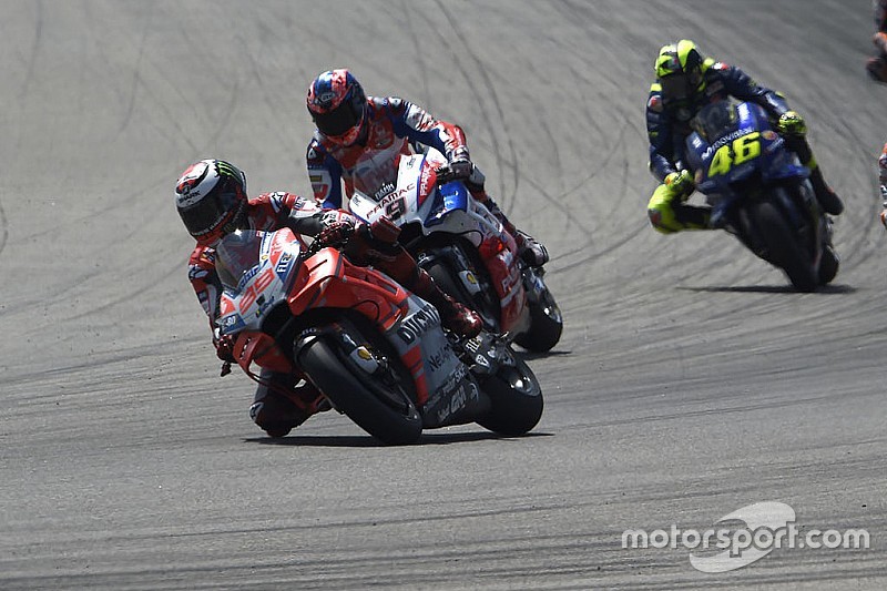 Petrucci: “A Lorenzo no le importamos los demás pilotos cuando está en la pista”