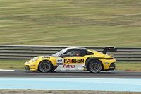 Coletado em acidente, Muller busca bom resultado no domingo de Porsche Cup em Termas de Río Hondo