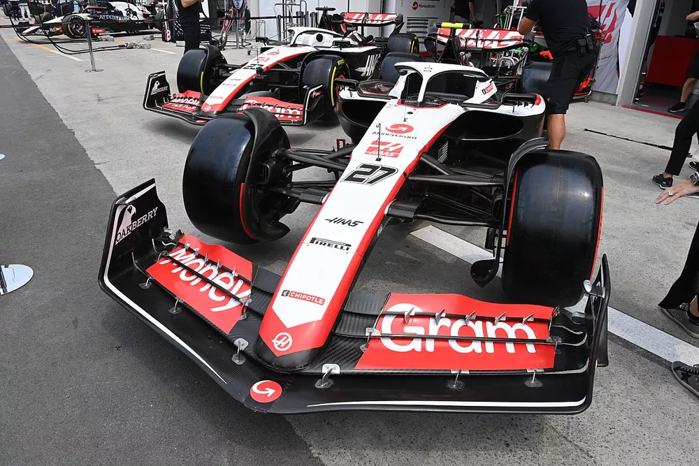 Haas VF-23 nose and front wing detail