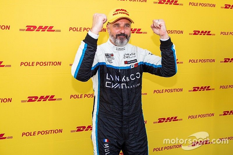 Pole sitter Yvan Muller, Cyan Racing Lynk & Co 03 TCR