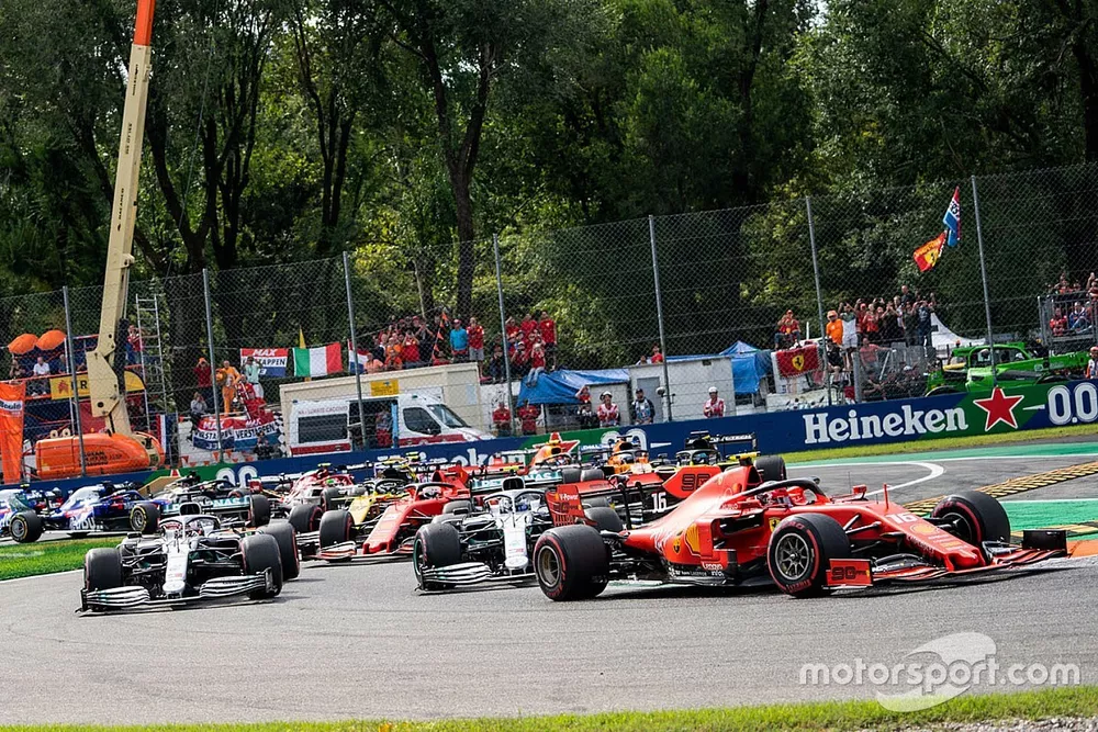 Charles Leclerc, Ferrari SF90 en la salida
