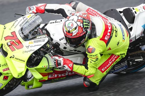 MotoGP: Bezzecchi sai ileso após batida assustadora com Viñales em Phillip Island