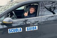Antonelli obtiene la licencia... para conducir en la calle